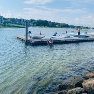 Meet your Posher, Emiliane